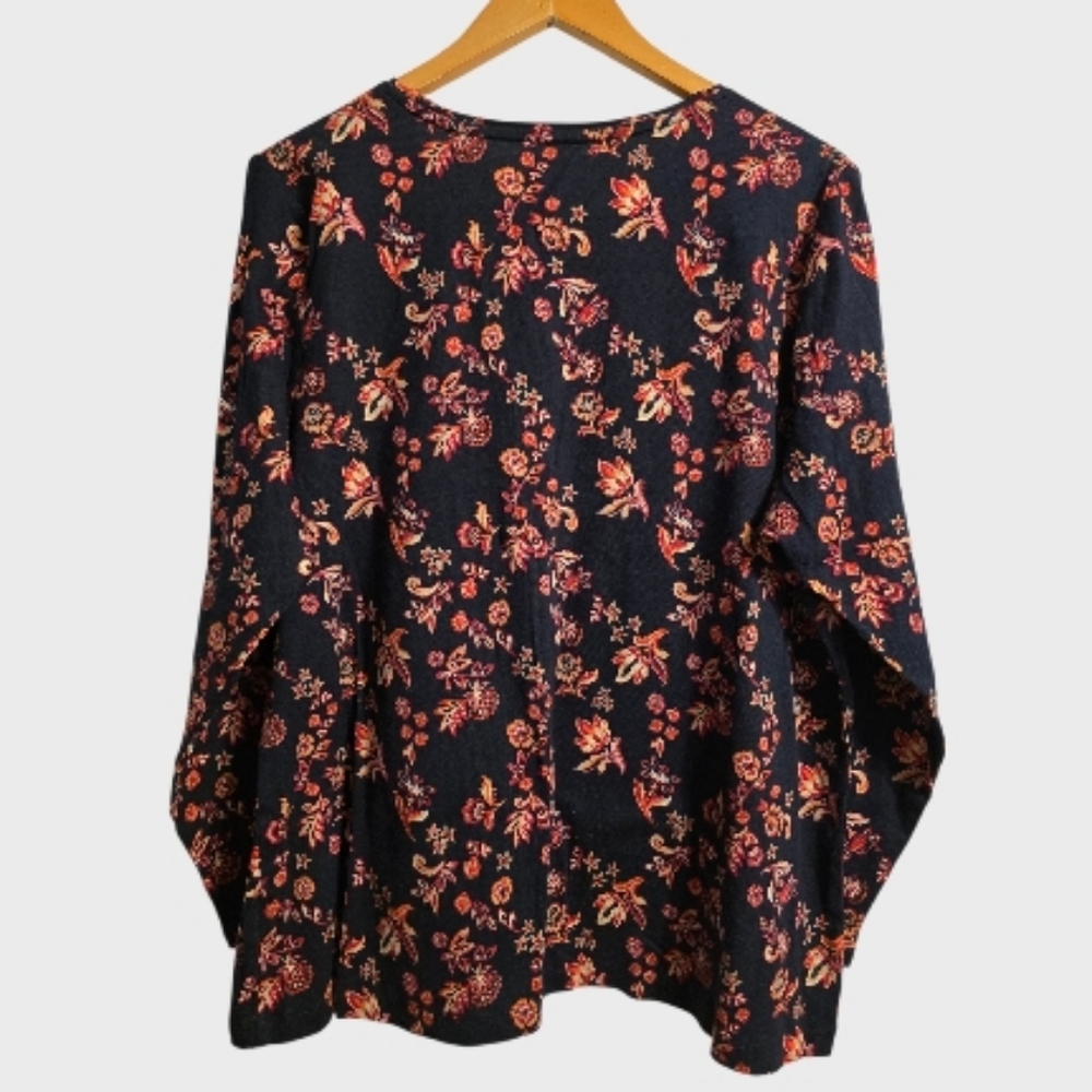 Croft & Barrow The Classic Tee Women's 1X Navy Floral L-Sleeve Knit Top Comfort - Picture 5 of 7